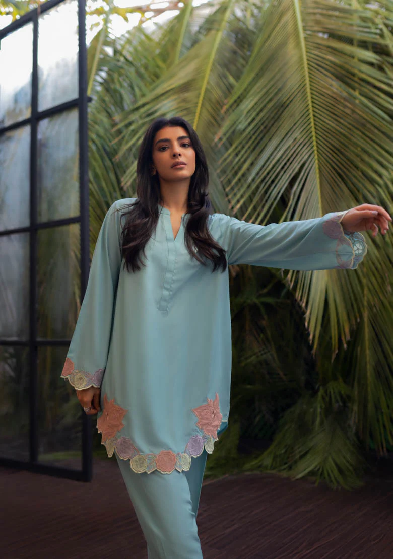 Tiffany Embroidered Cotton Kurta With Embroidered Set