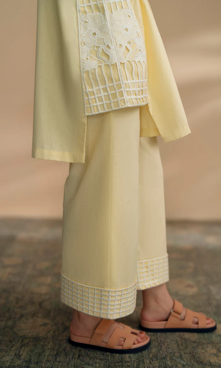 Koyoto Kurta With Pant set - Image 3