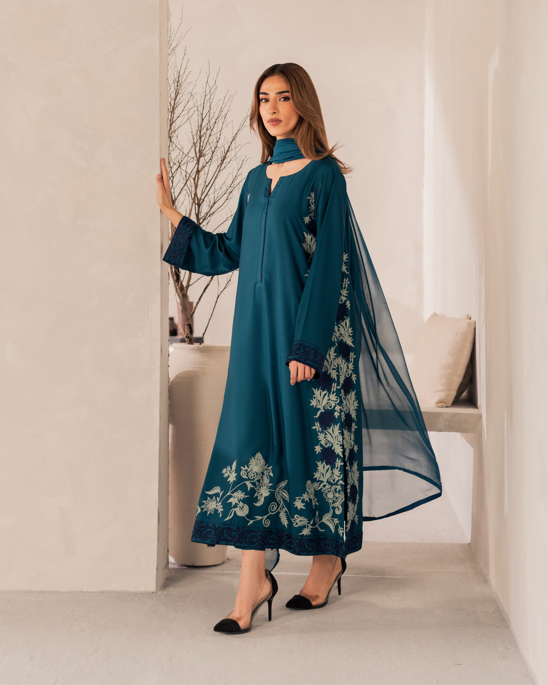Elen Embroidered Suit Set With Du