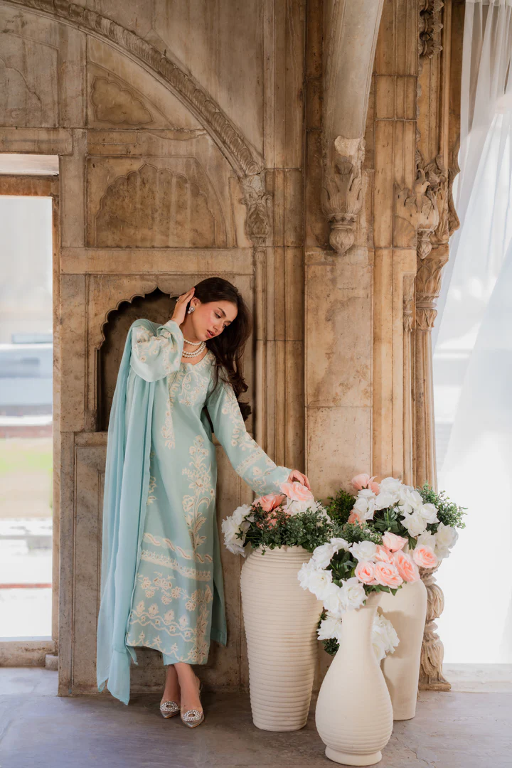 Aleeha Embroidered Suit Set With Dupatta - Image 4
