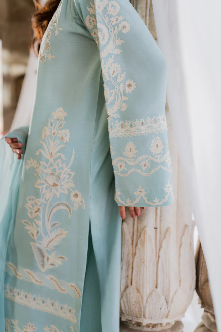 Aleeha Embroidered Suit Set With Dupatta - Image 10