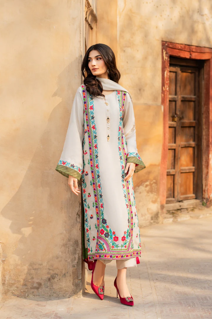 Nureh Embroidered Suit Set With Dupatta
