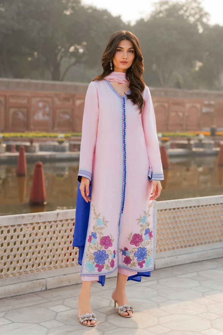 Zehra Embroidered Suit Set With Dupatta