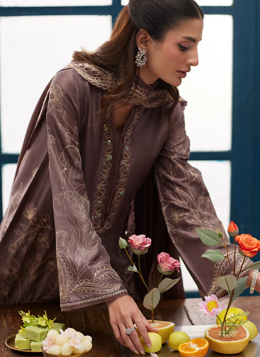 Greta Embroidered Suit Set With Dupatta - Image 5